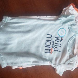 set of 5 pk adorable Carter's onsies